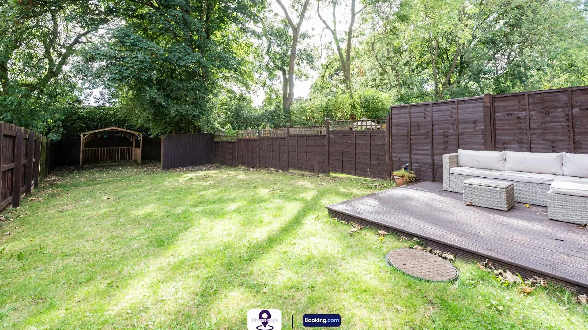 Last-Minute Specials ! Summer Days L Rtm Stay L 4 -Bed House By Finesse Stays Short Lets & Serviced Accommodation Wakefield With Parking, Contractors Stanley  Stanley (West Yorkshire)
