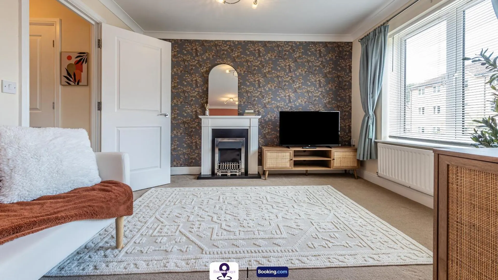 بيت للعطل Last-Minute Specials ! Summer Days L Rtm Stay L 4 -Bed House By Finesse Stays Short Lets & Serviced Accommodation Wakefield With Parking, Contractors Stanley  المملكة المتحدة