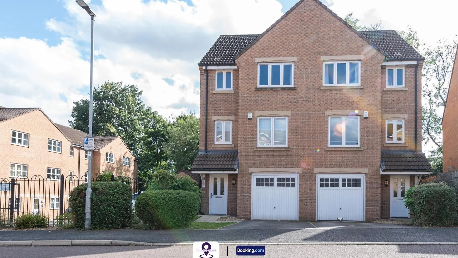 Last-Minute Specials ! Summer Days L Rtm Stay L 4 -Bed House By Finesse Stays Short Lets & Serviced Accommodation Wakefield With Parking, Contractors Stanley