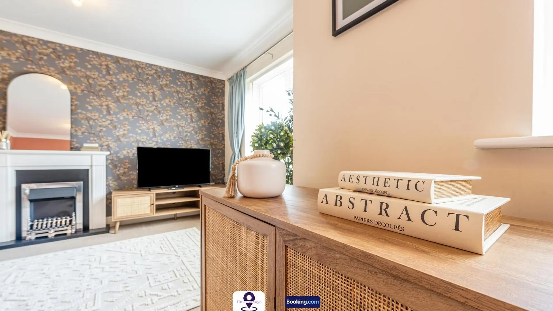 Last-Minute Specials ! Summer Days L Rtm Stay L 4 -Bed House By Finesse Stays Short Lets & Serviced Accommodation Wakefield With Parking, Contractors Stanley