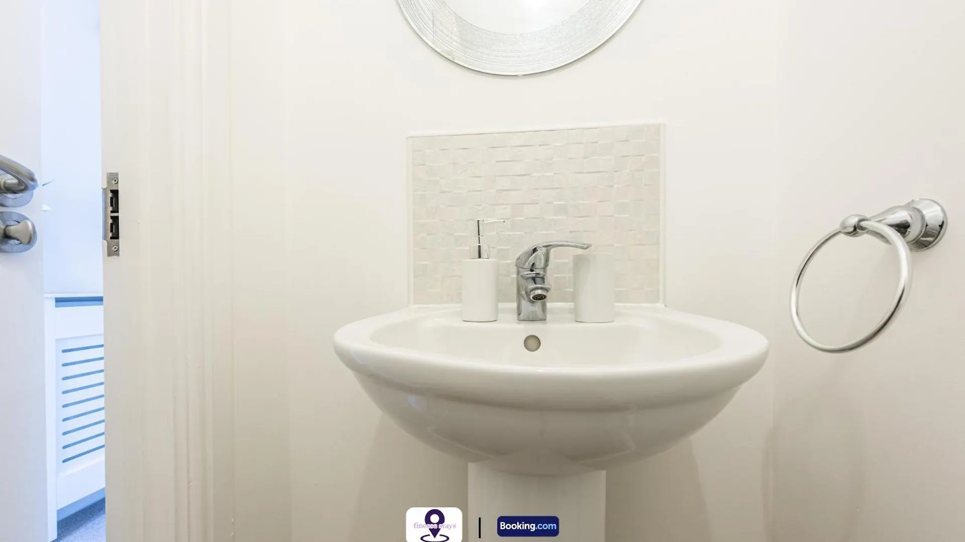 Last-Minute Specials ! Summer Days L Rtm Stay L 4 -Bed House By Finesse Stays Short Lets & Serviced Accommodation Wakefield With Parking, Contractors Stanley